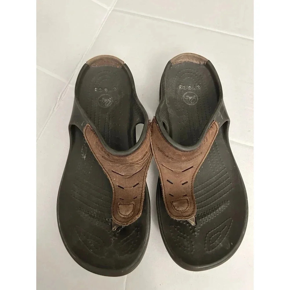 Crocs thong flip flop Womens Sandals size 11